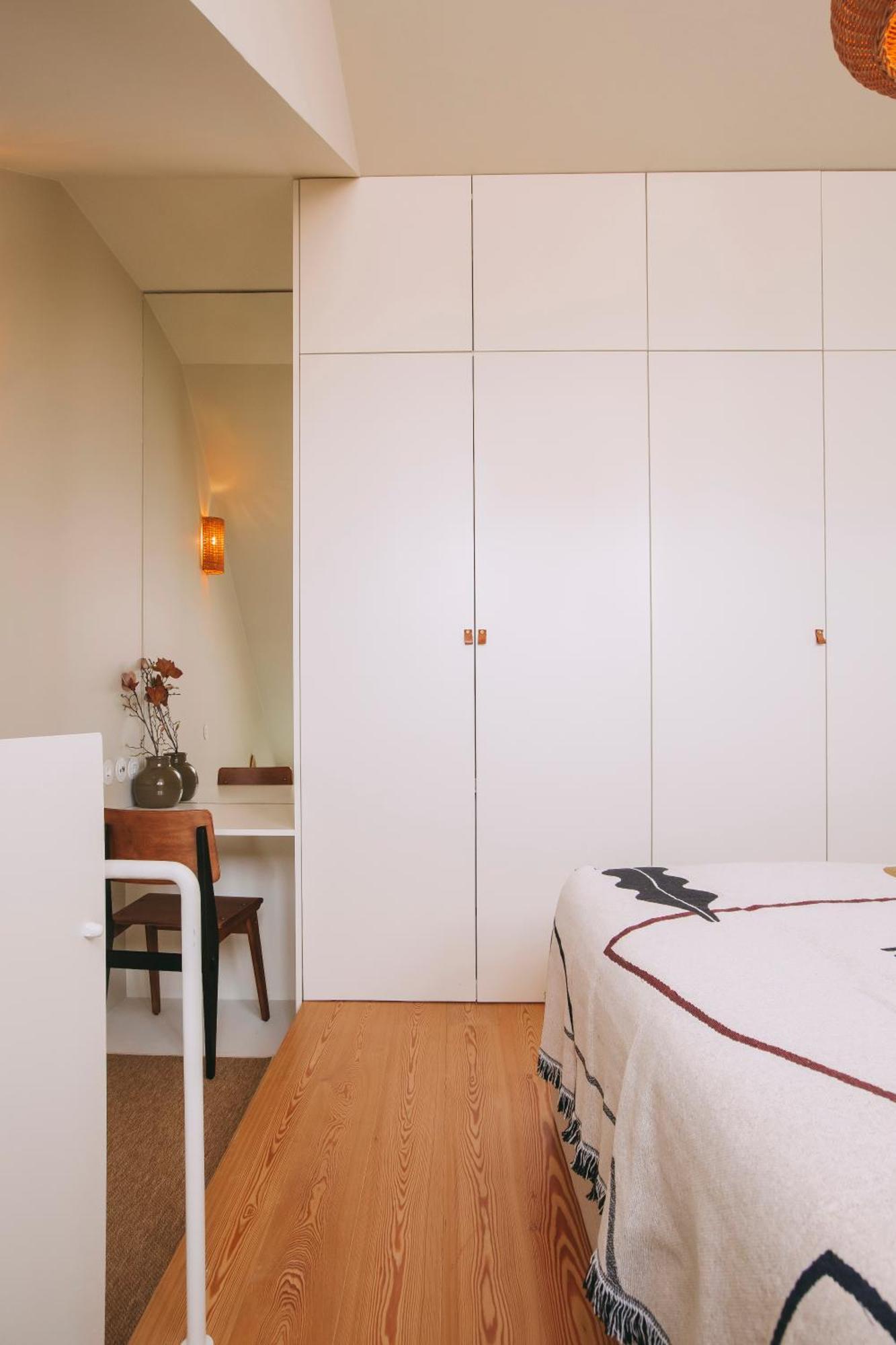 Village Aparthotel By Boa 波尔图 客房 照片 A wardrobe
